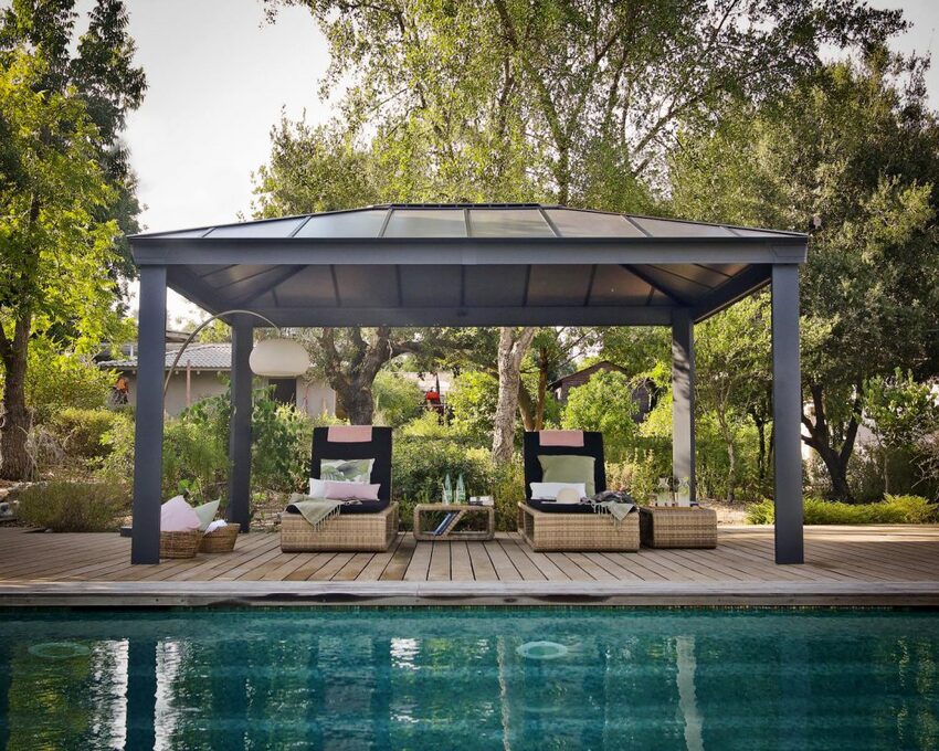 HARDTOP GAZEBOS VS ENCLOSED GAZEBOS: WHAT’S THE DIFFERENCE?